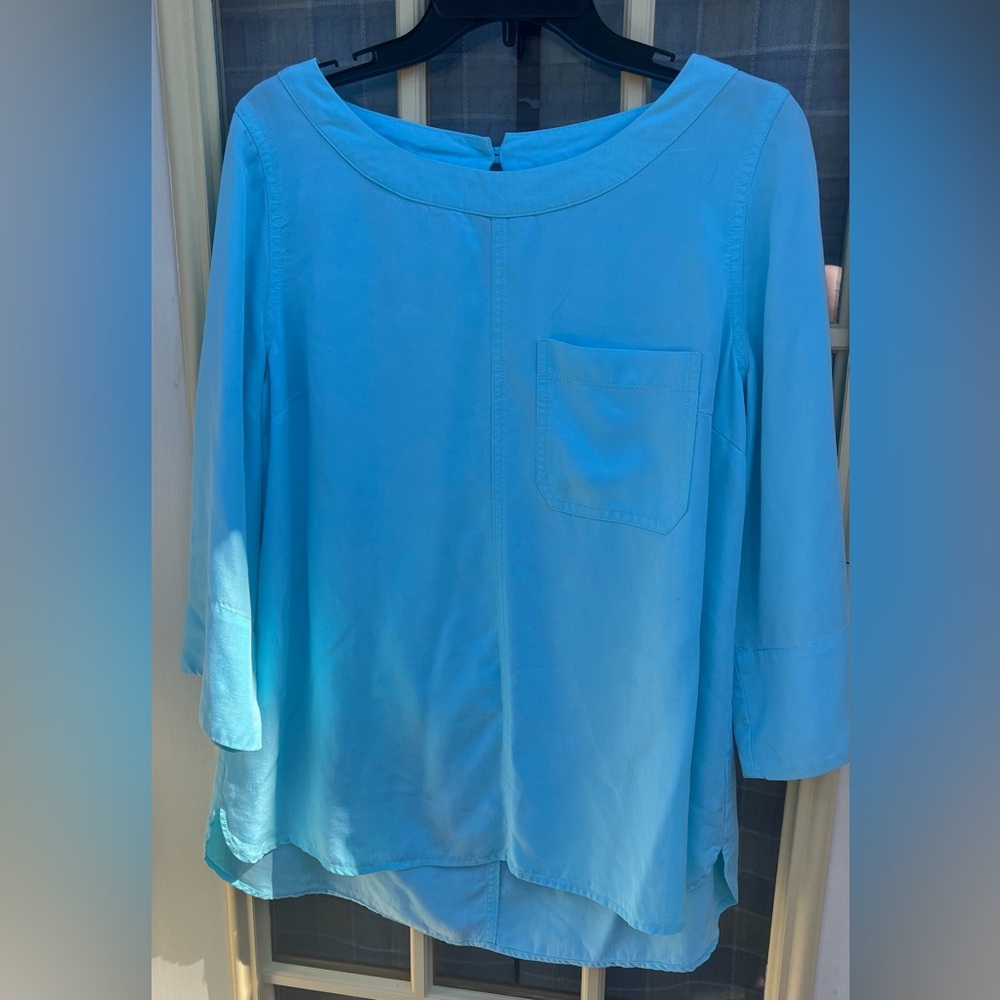 👗Soft Surroundings light blue top
